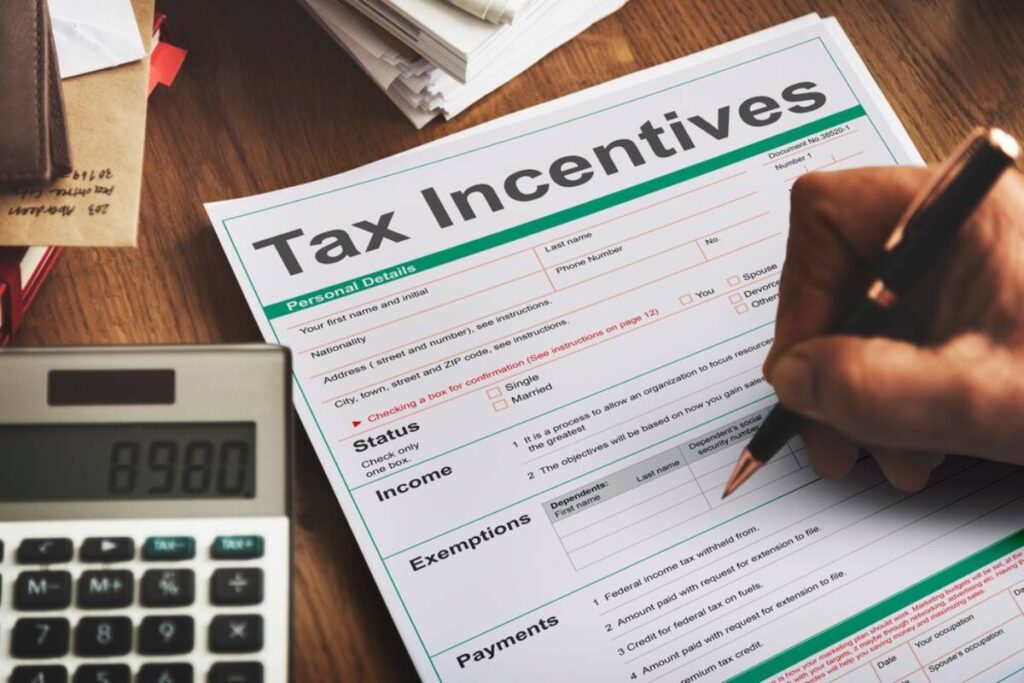 Chart displaying tax incentives for small businesses, emphasizing key advantages and requirements for eligibility.